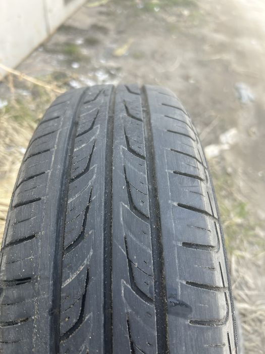 Продам шины б/у 155/70/13