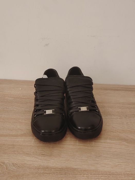 Balenciaga arena low black