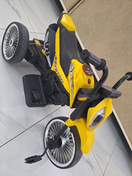 Bolalar skuteri детская скутер