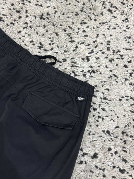 Мъжки карго панталон NIKE . Размер М