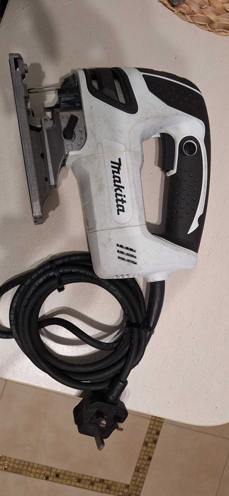 Нов прободен трион зеге Макита Makita 4350fct