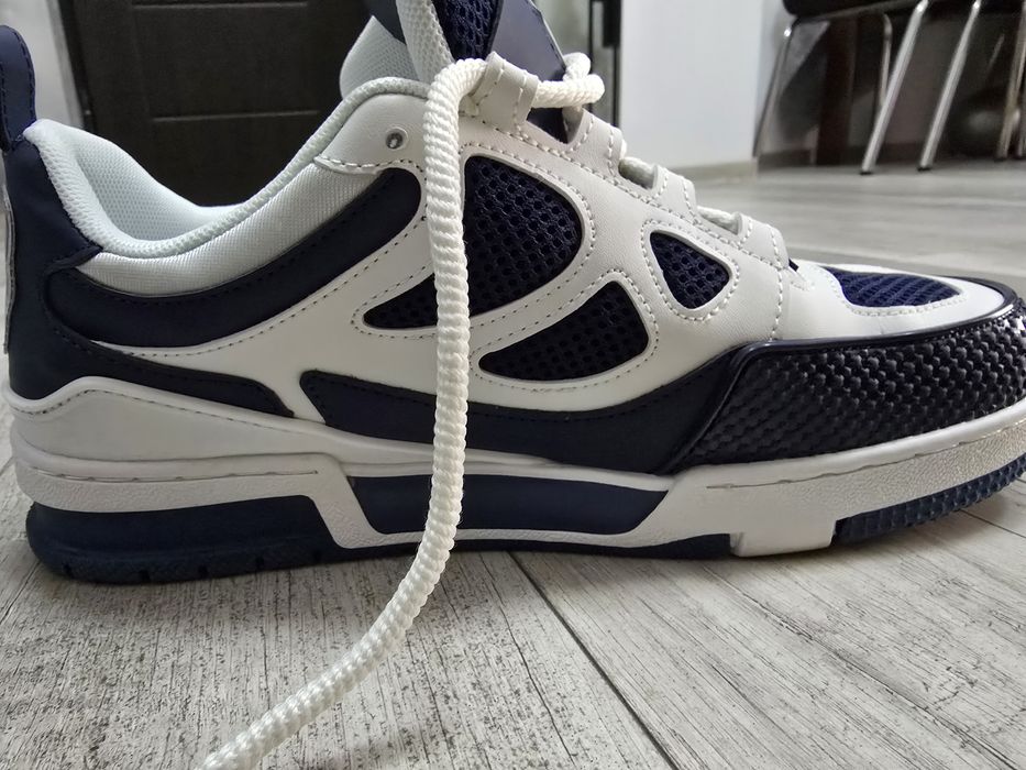 Adidasi Louis Vuitton Marine 45