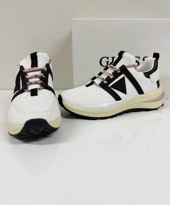 Guess Kadinn Runner Sneakers