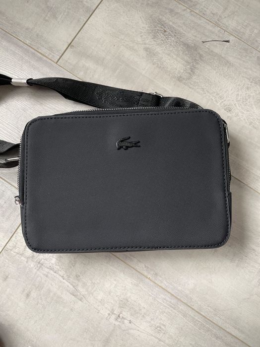 Продам барсетку Лакоста новый