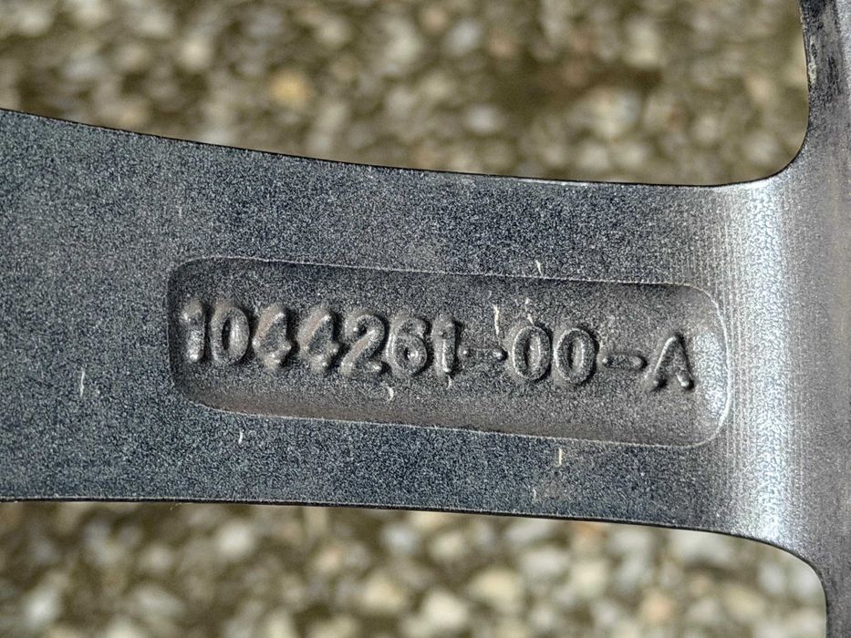 Jante 18 Tesla Model 3 - Anvelope vara 235 45 R18+Senzori presiune BLE