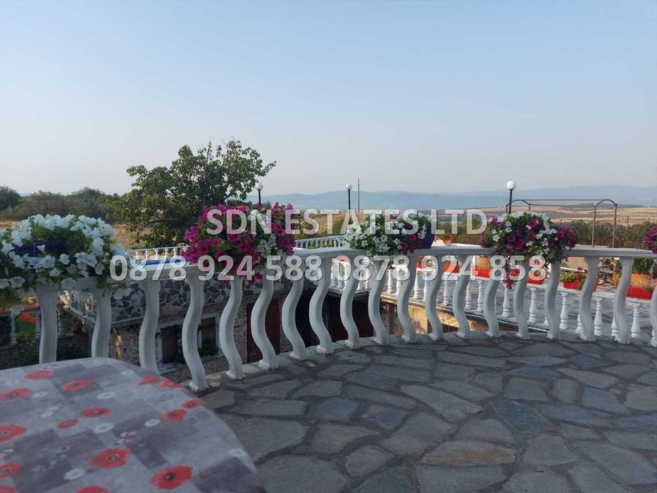 Красива къща на село за продажба в с. Долно Изворово