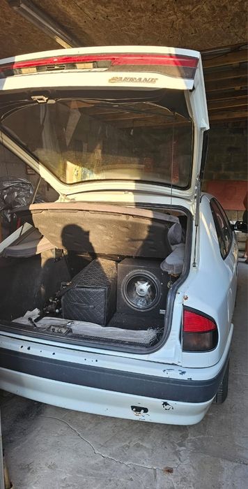 Продам Renault Safrano