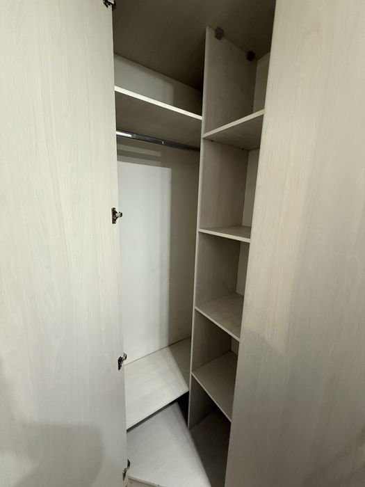 Шкаф в прихожую