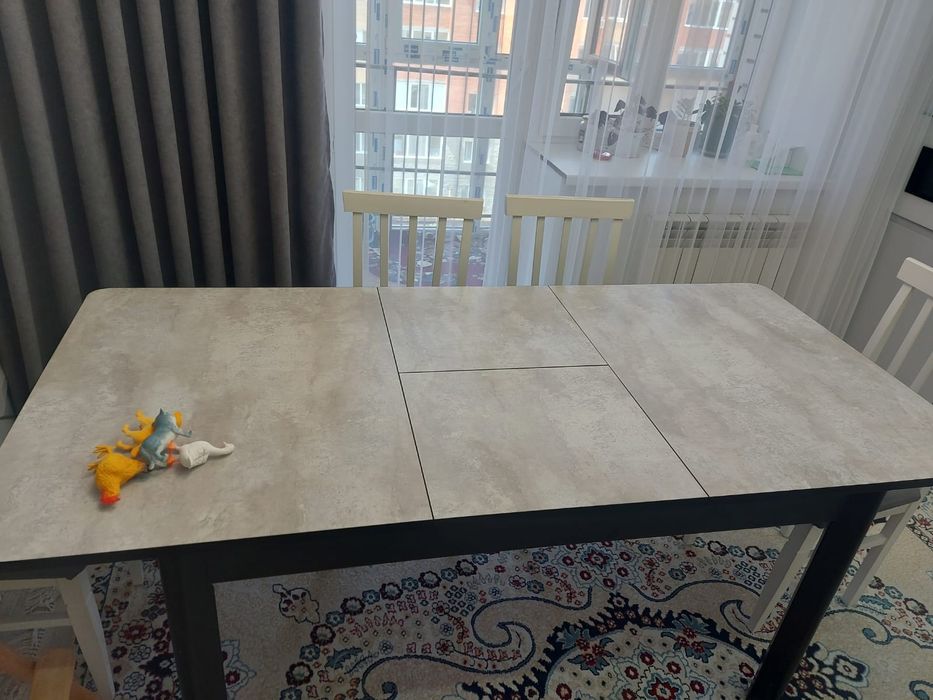 Стол. Размер 140×90,190. Новый.