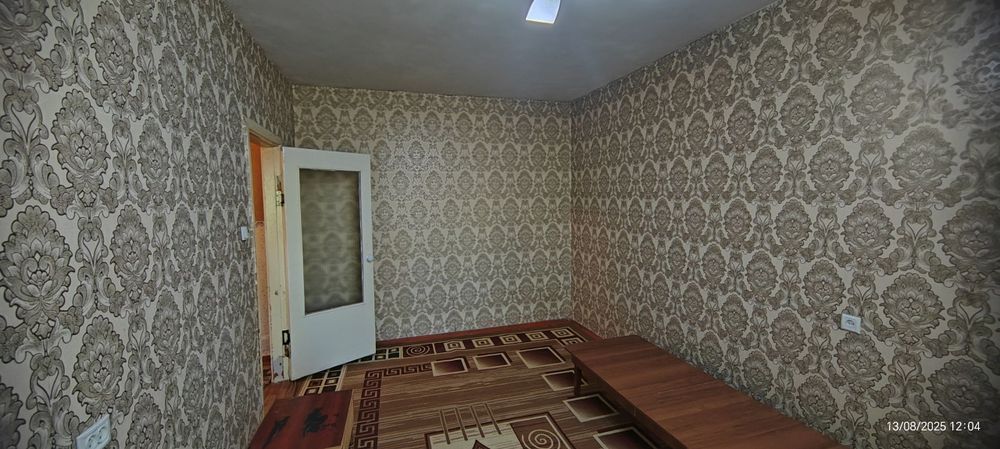 1 xonalik kvartera sotiladi 3 etaj zor variant