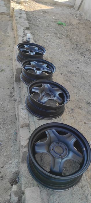 Продам 16 диски.