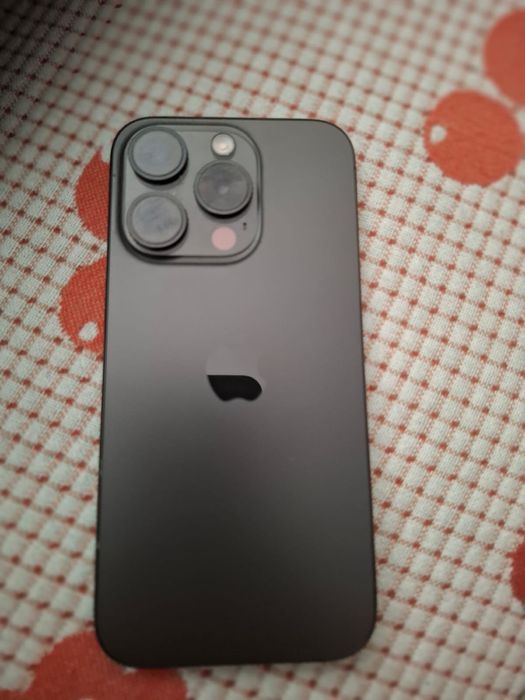 Айфон 15 про продам