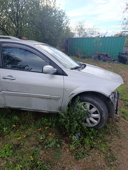 Фарове и двигател