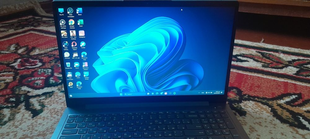Lenovo IdeaPad3 11th gen