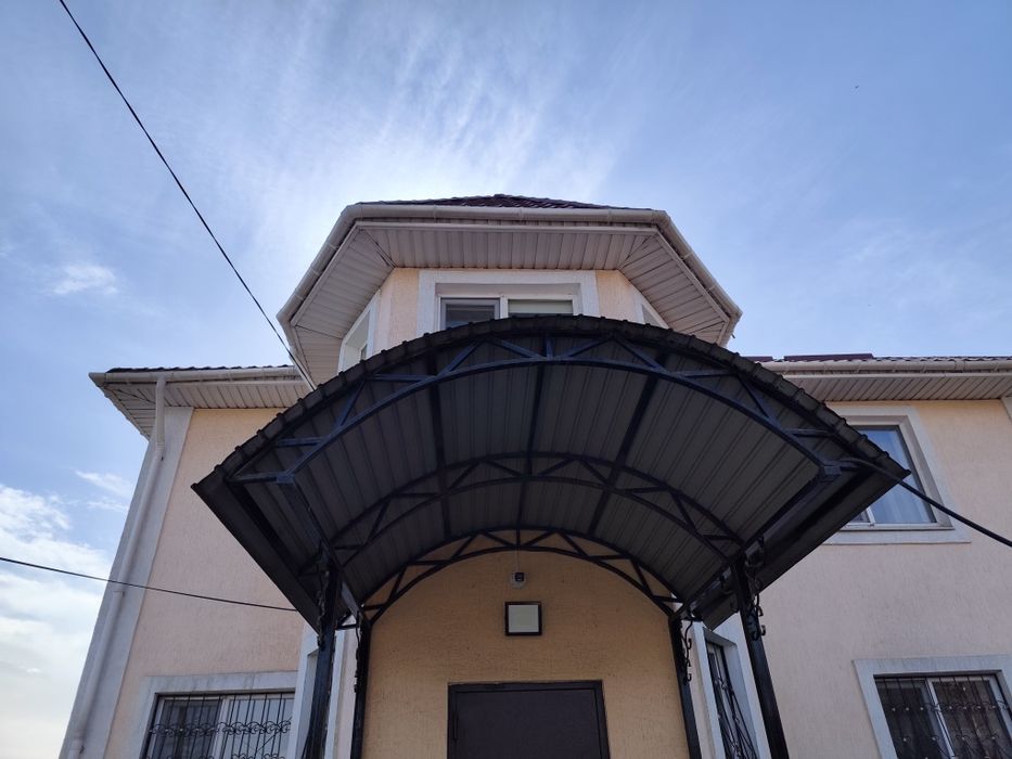 Козырек над дверью ферма