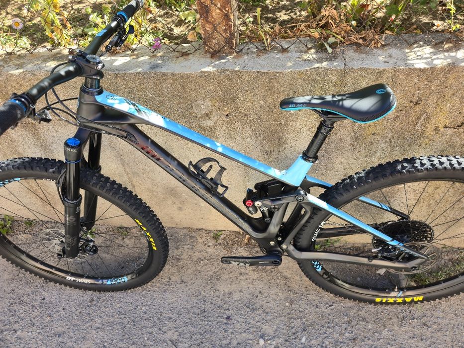 Mondraker Foxy R 29 цола Карбонов Full Fox 2023г. 1х12 Sram. ЕНДУРО ВЕЛОСИПЕД 4-БУТАЛНИ СПИРАЧКИ Sram