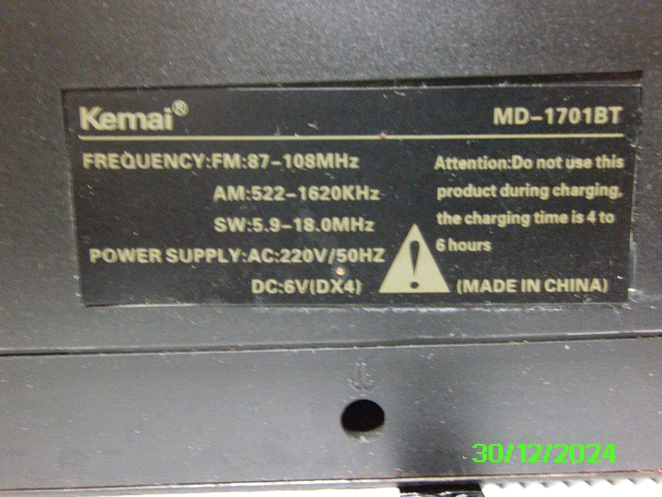 Radio Kemail Fm,Am,Sw,USB,SD,TF si Boxe SHWA 2x 130 W