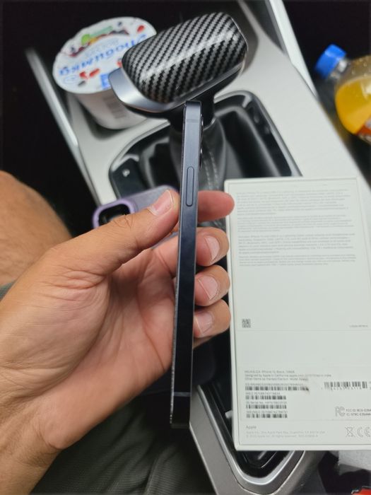 IPhone 12       .