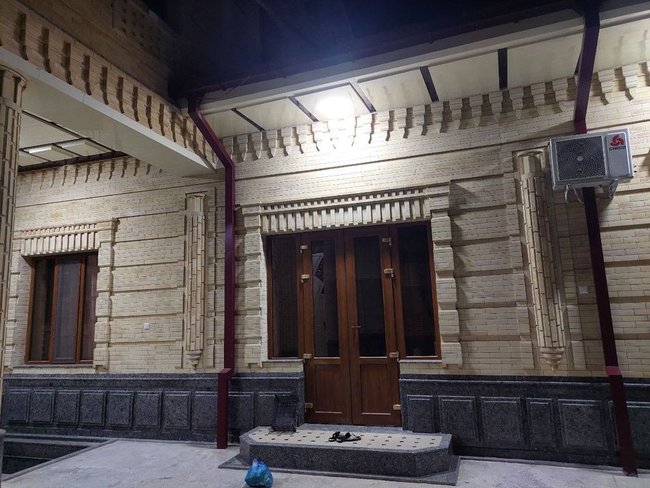 Продаётся  3х этажный Дом