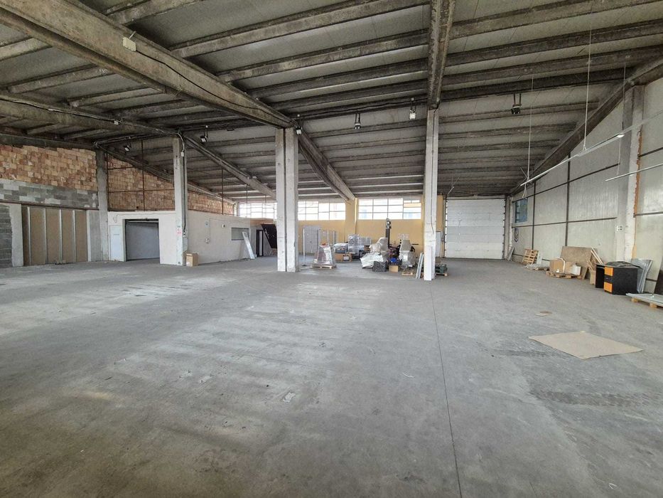 Inchiriez hala 600mp Carolina Mall, Alba Iulia.