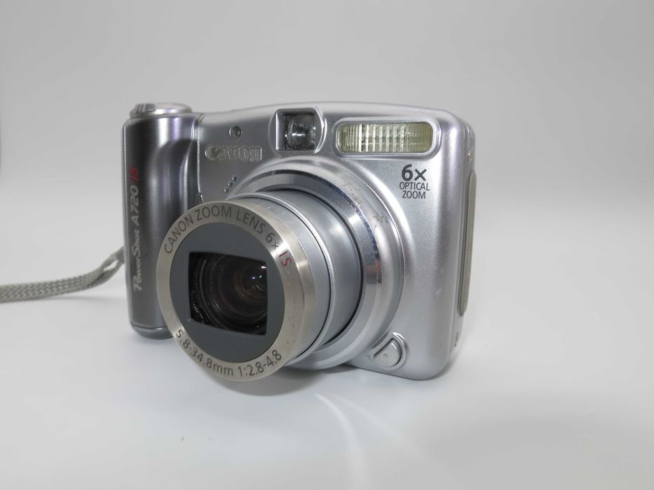 Canon PowerShot A720 компактен цифров фотоапарат, дигитална камера, в отлично състояние, тествана и работи перфектно с оригинална кутия и карта памет
