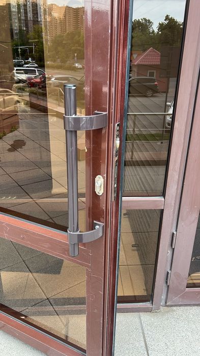 Ремонт окон и дверей. Евгений