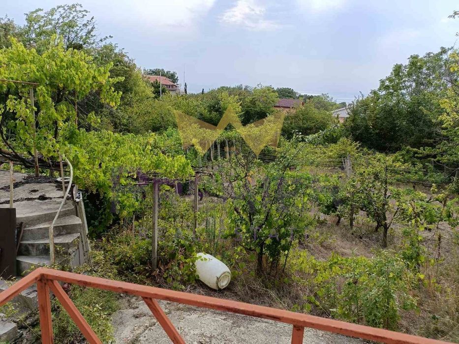 Къща в Варна, област-м-т Манастирски рид