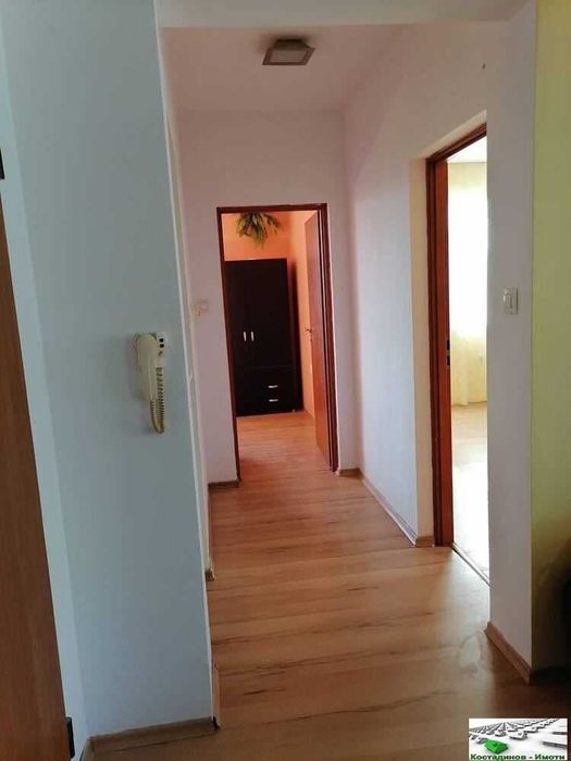 Дава се под наем Тристаен апартамент в Пловдив, Съдийски - 100 кв.м за 510 € - Снимка #1