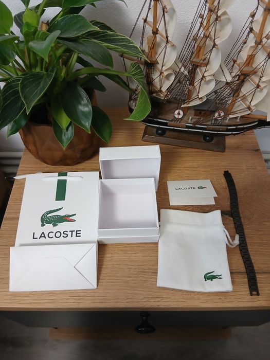 Brățară Lacoste, nouă