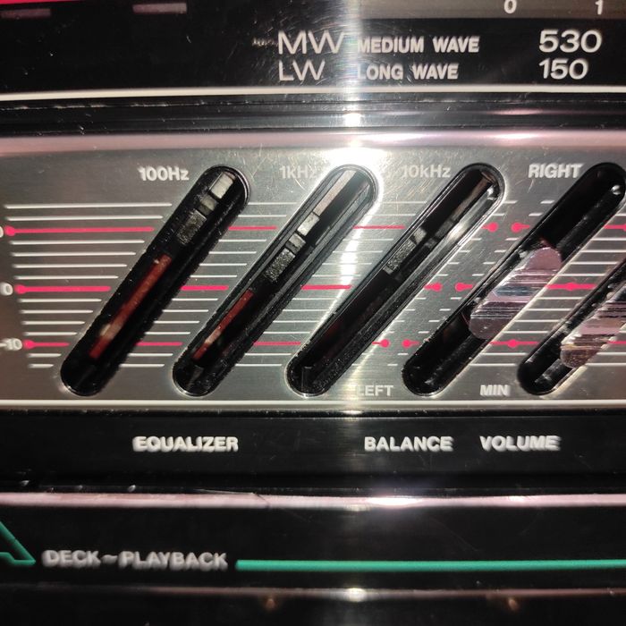 Касетофон SANYO MW211LU