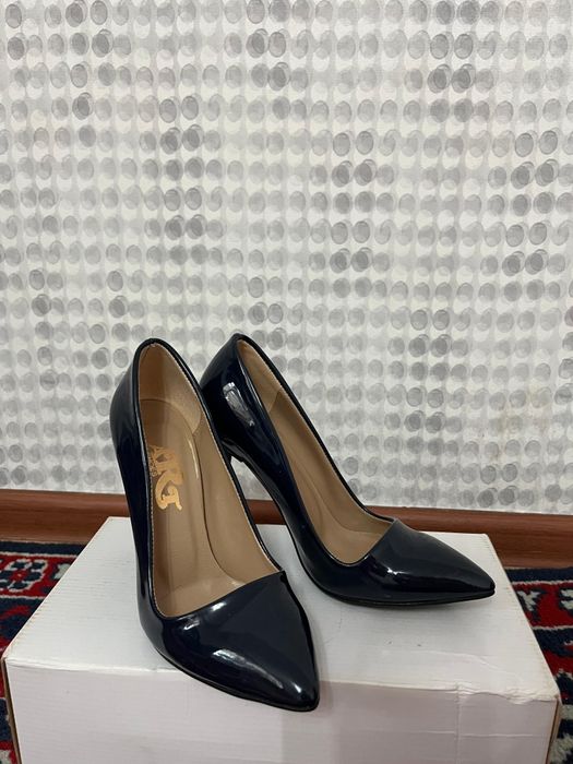 2 Туфли және балетка сатылады