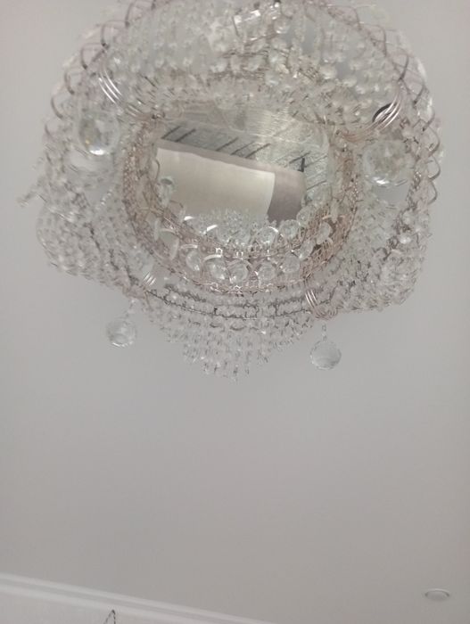 Продам люстру б/у за 12000