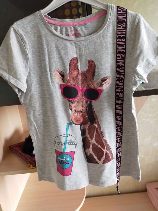 Вещи на девочку .