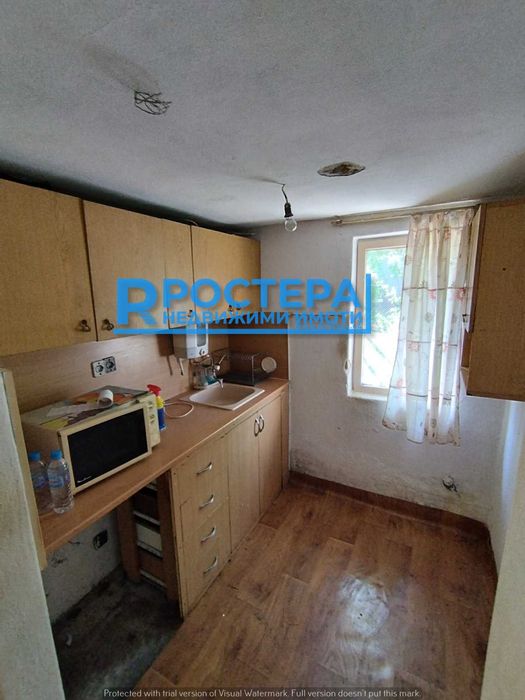 Вила с Ток, Вода, Кладенец! Местност Драката,  200м. от Главен Път