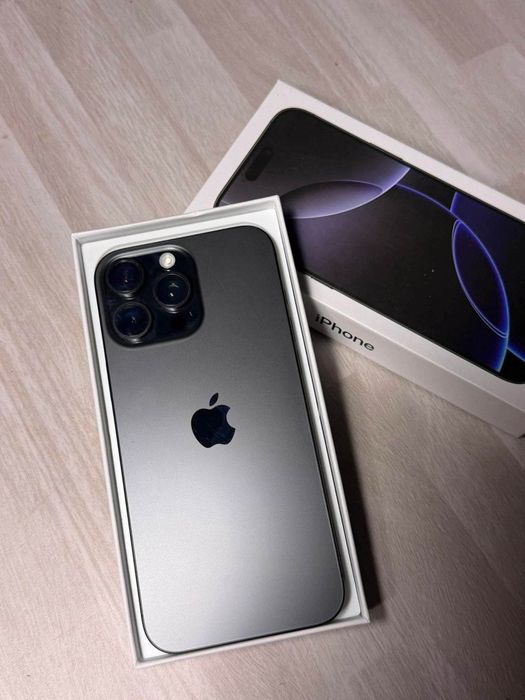 iPhone 16 Pro Max