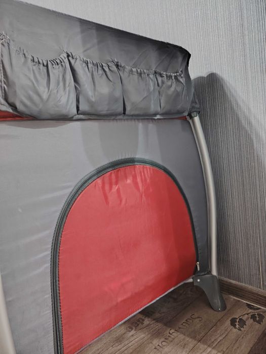 Сгъваема кошара на две нива