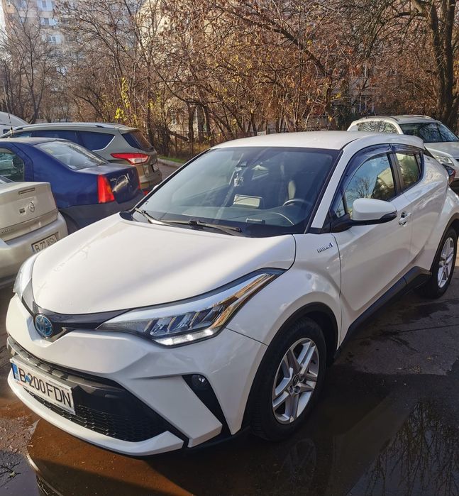 Toyota C-HR / 1.8  Benzina - Hybrid / CarPlay / Facelift / Camera /