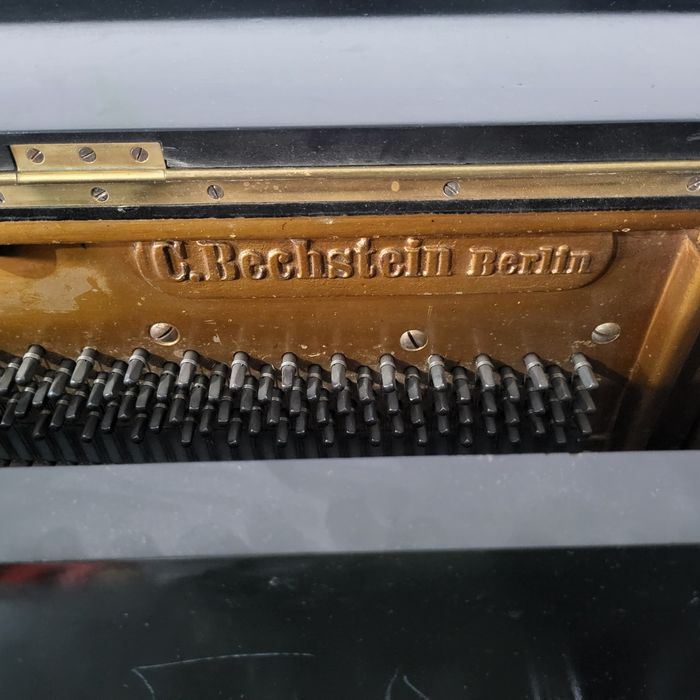 Фортепиано C. BECHSTEIN