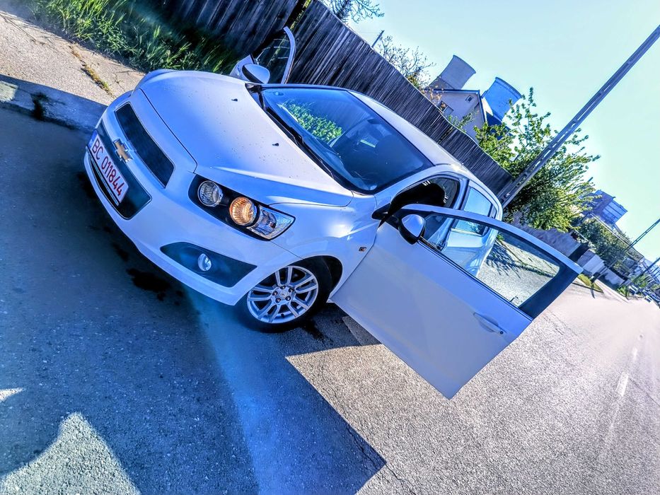 Vând/schimb Chevrolet aveo 2012