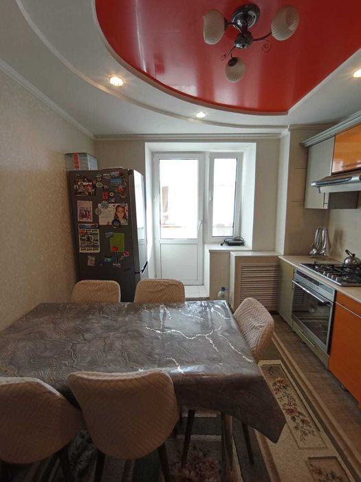 Продам 3 комн. квартиру в Уральске