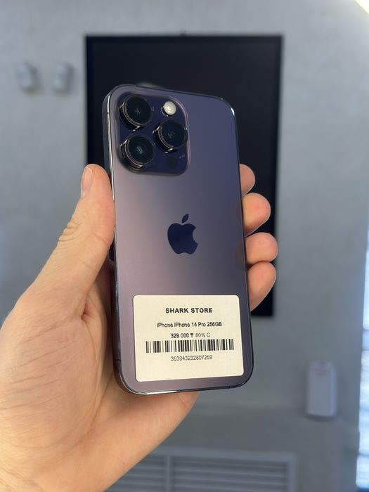 Продам айфон 14 про
