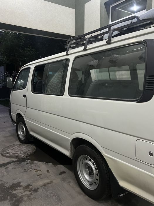 Tayotta hais 1998
