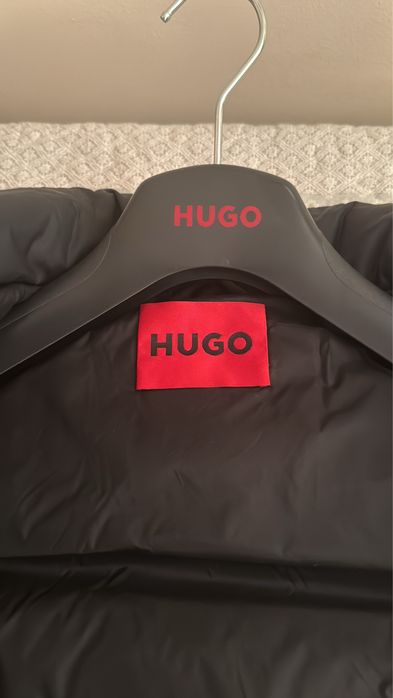 Оригинално HUGO яке с патешки пух