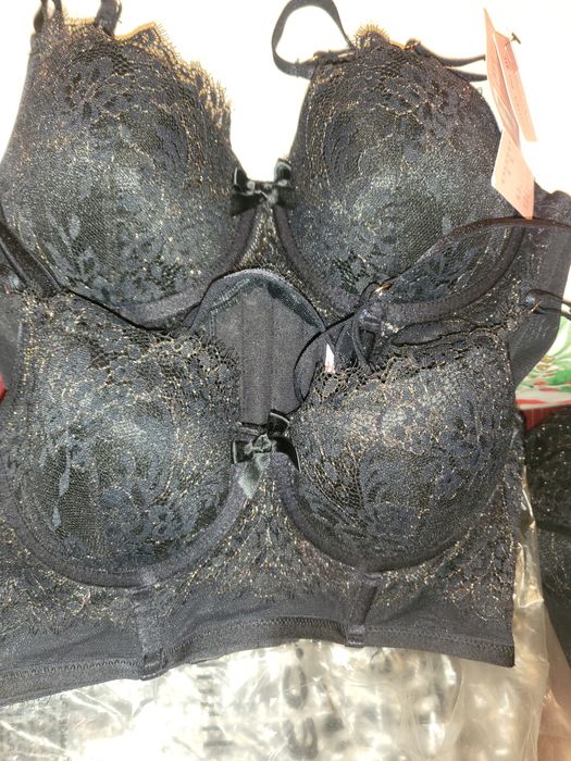 Сутиени чисто нови от Франция