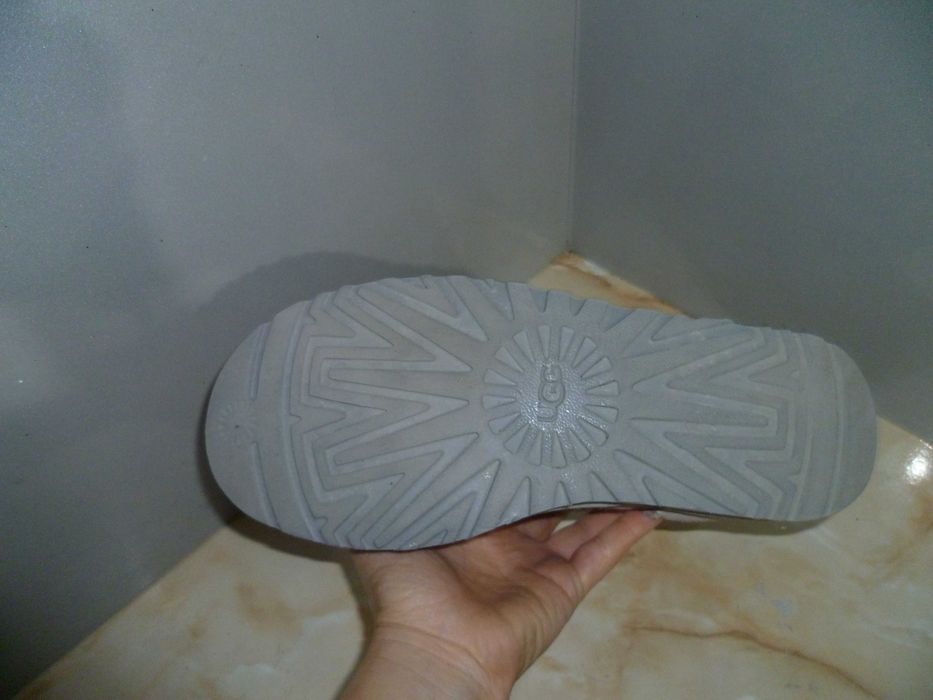 UGG оригинални ботуши №40