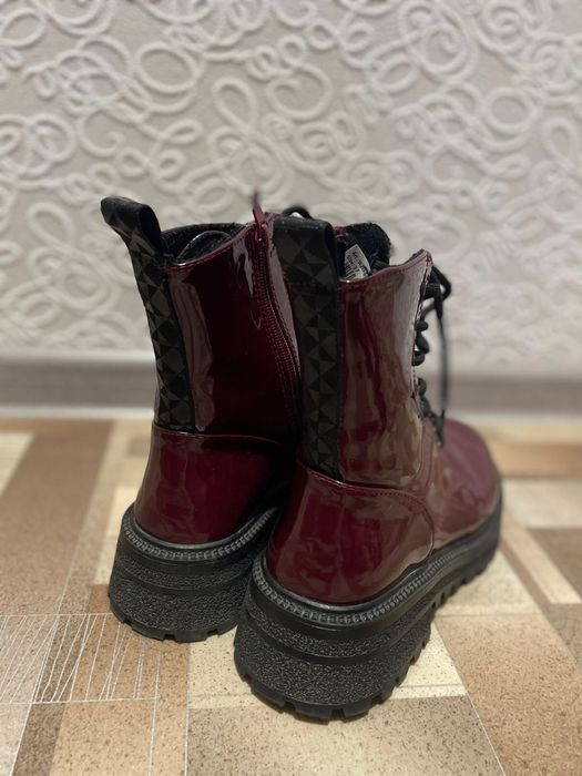 Продаю детс. обувь