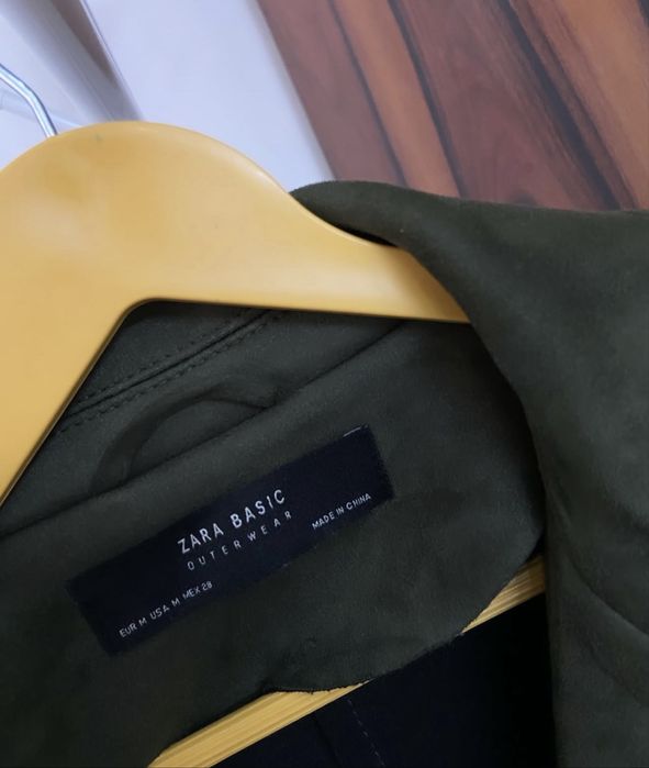 Продам замшевую куртку zara