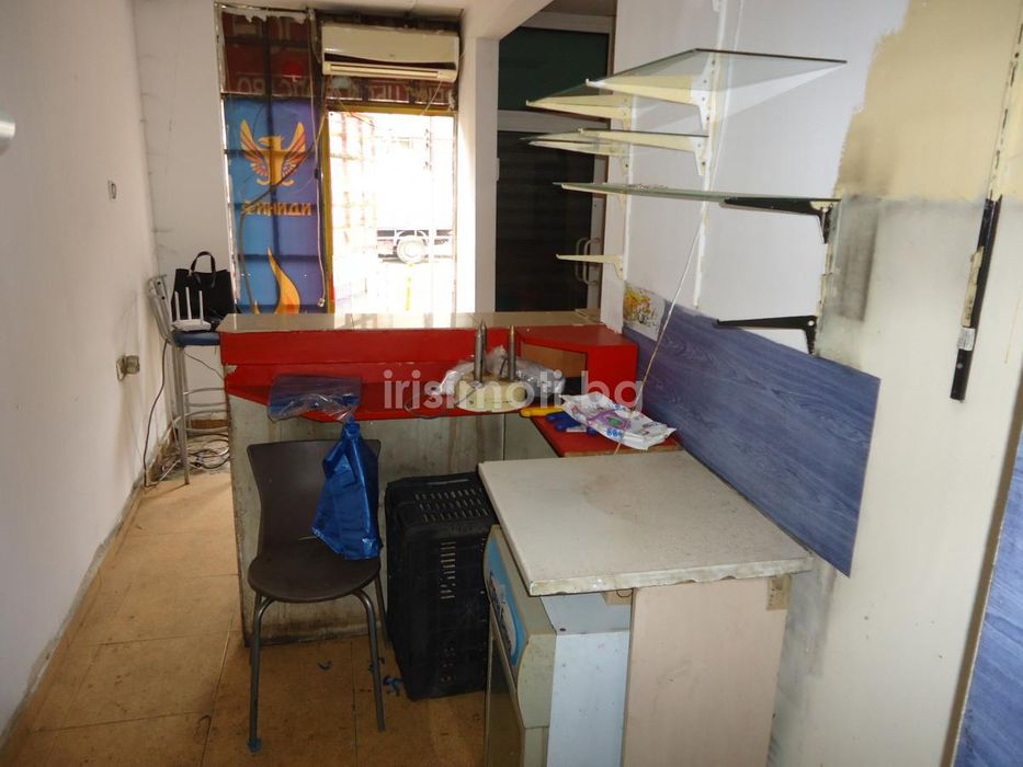 Дава се под наем Магазин в София, Център - 16 кв.м за 248.88 € - Снимка #2