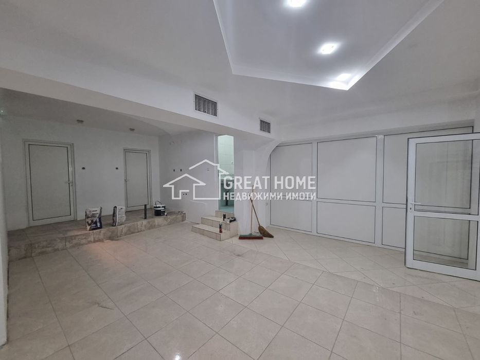 Продава се Офис в Търговище, Център - 190 кв.м за 265 €/кв.м - Снимка #3