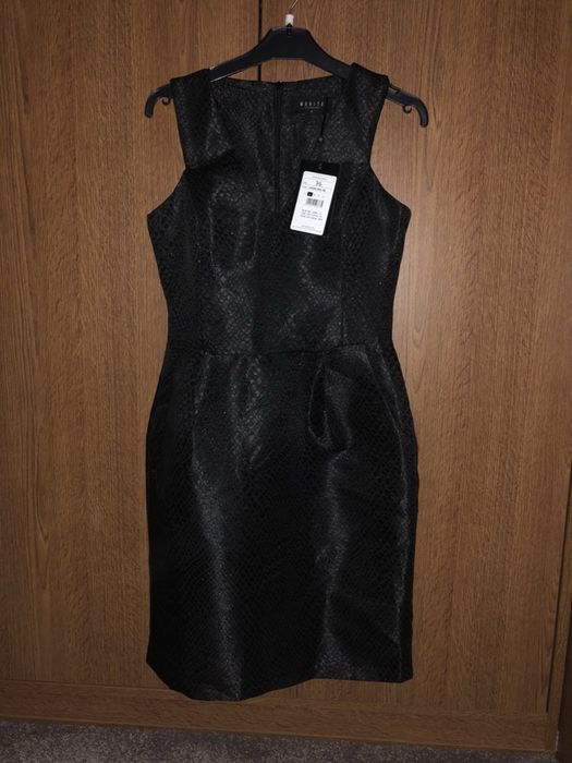 Vand rochie deosebita